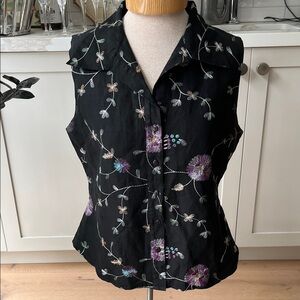 Anne Carson Black Floral Embroidered Sleeveless Silk & linen blend lined blouse